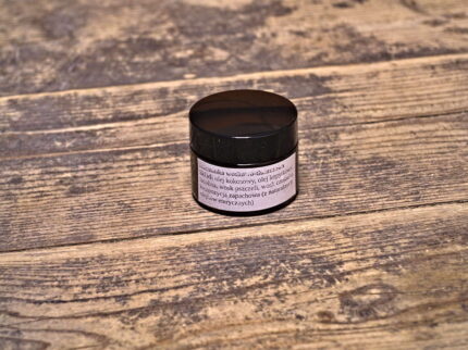 Słoiczek mieszanki woskowo-tłuszczowej