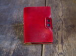 Okładka A6 - czerwona z zapięciem