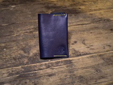 Okładka A6 - niebieska z żółtym przeszyciem