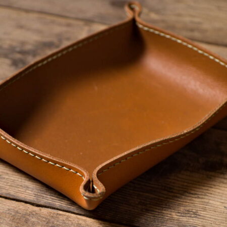 Tacka skórzana z miętowym przeszyciem