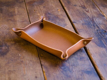 Tacka skórzana - nity mosiężne